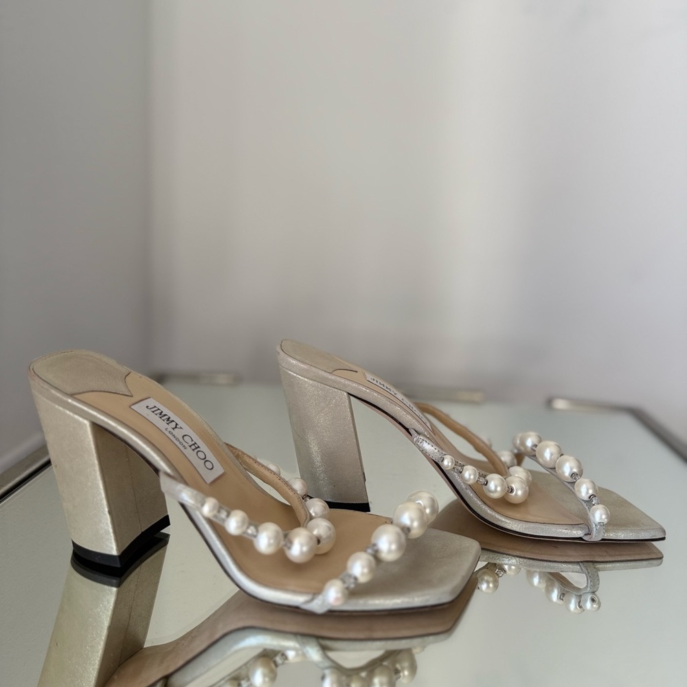 New JIMMY CHOO Amara Metallic Pearly Two-Band Sandals 38.5 $975 - Picture 9 of 16